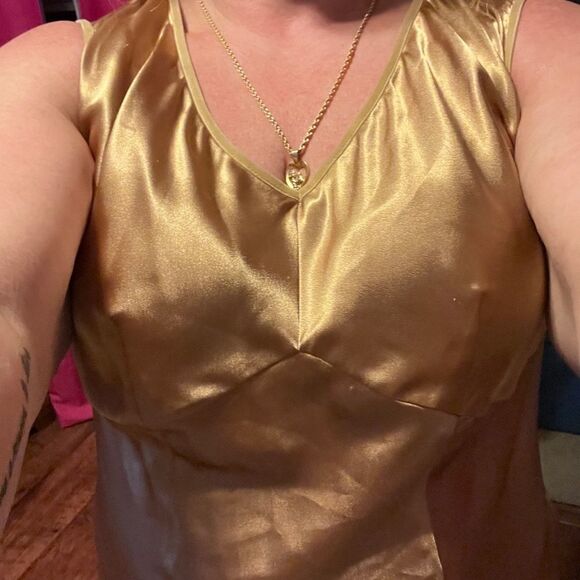 Apostrophe Metallic GOLD 18W Tank Top Formal - Picture 3 of 10